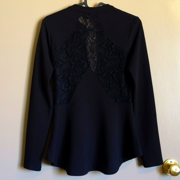 Gorgeous Tailored Blazer with Lace - Picture 4 of 5